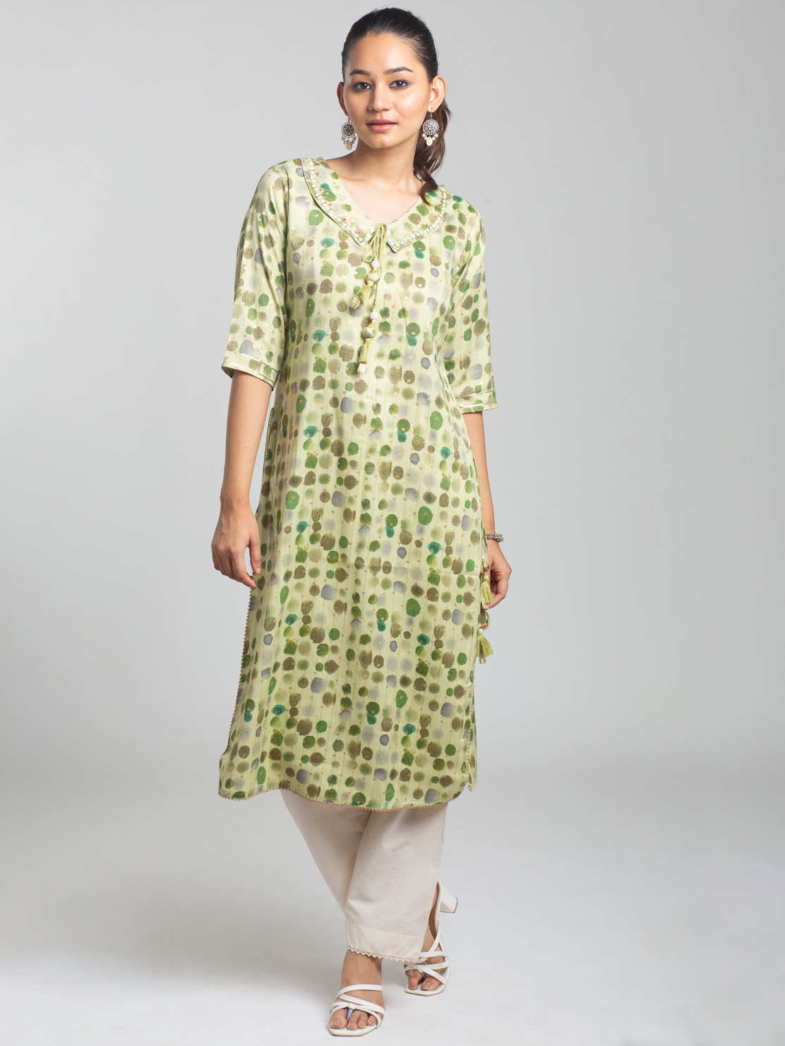 7 Types of Kurtis for College Going Girls!