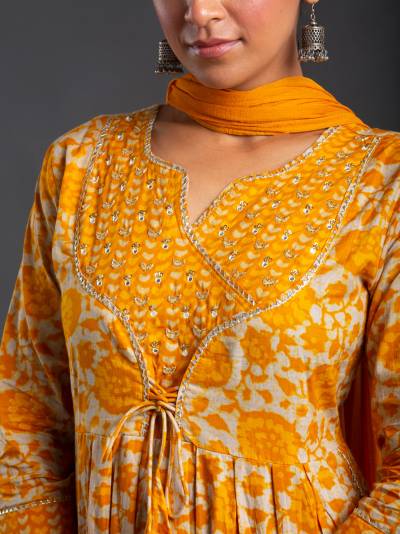 GOLD YELLOW FLORAL PRINT KURTA DUPATTA SET