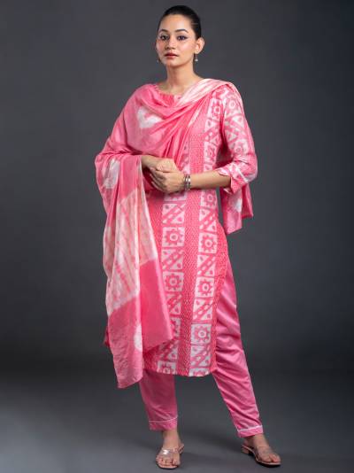 ROUGE PINK BATIK PRINT KURTA DUPATTA SET