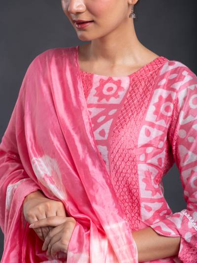 ROUGE PINK BATIK PRINT KURTA DUPATTA SET